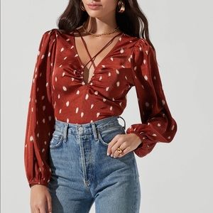 BNWT- ASTR the Label Keyhole Top, Size Small
